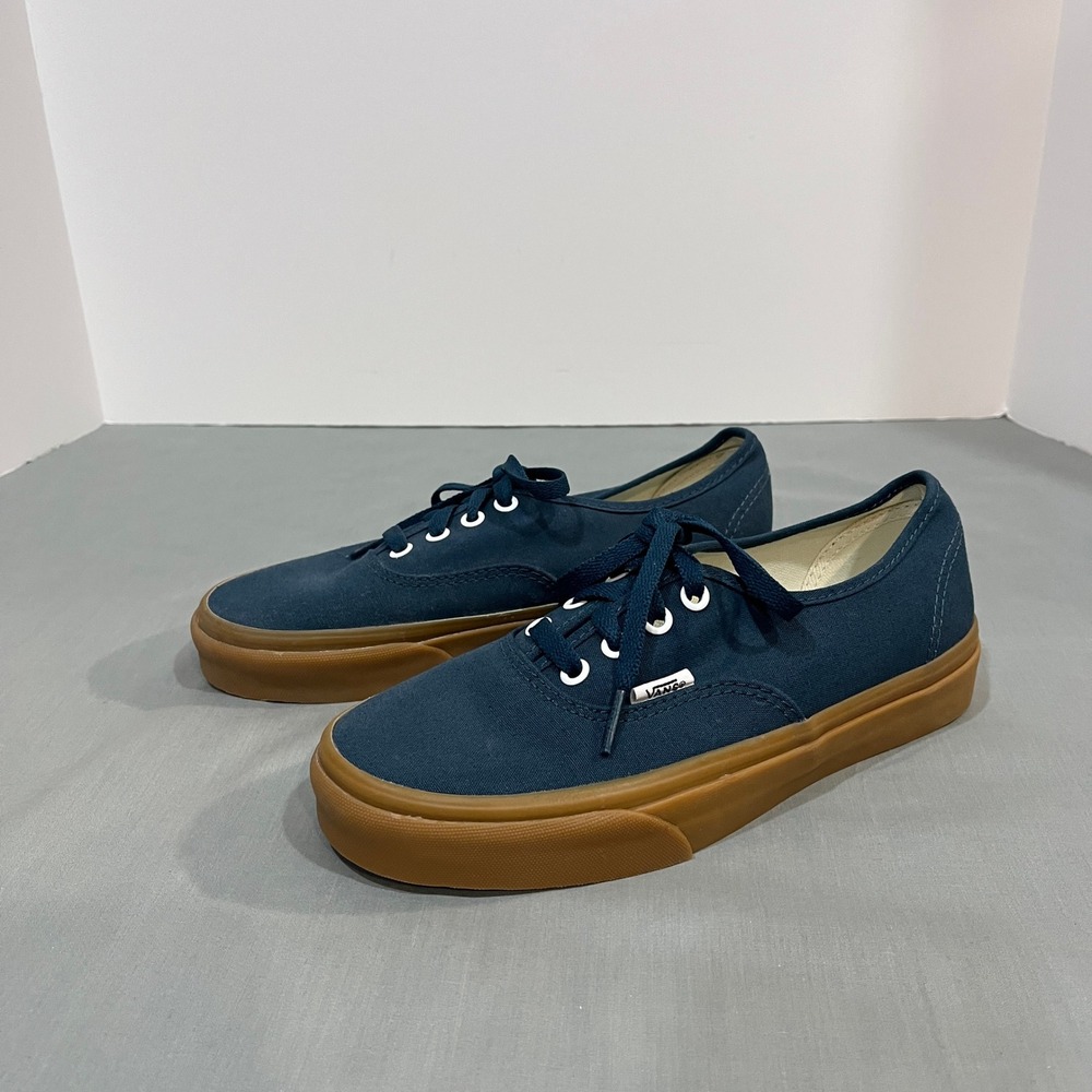 Vans Authentic Sneakers Womens 7 Mens 5.5 Navy Blue Gum Sole Low Top Skate Shoes - Picture 3 of 7